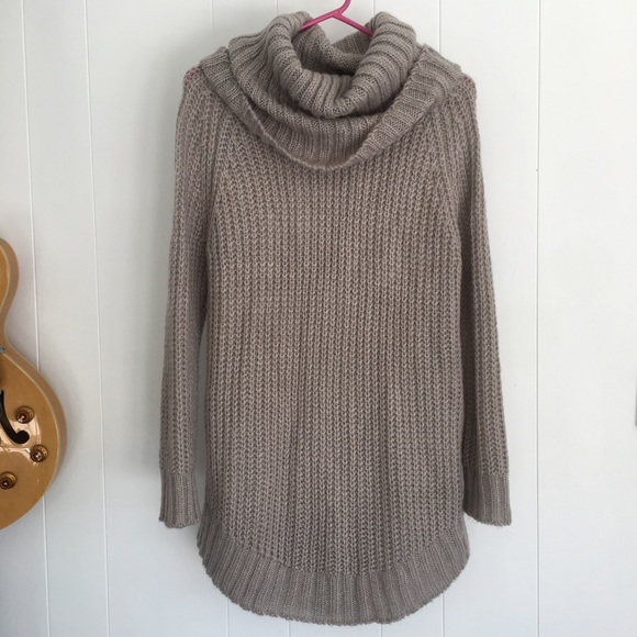 Dreamers Oversized Turtleneck Sweater 